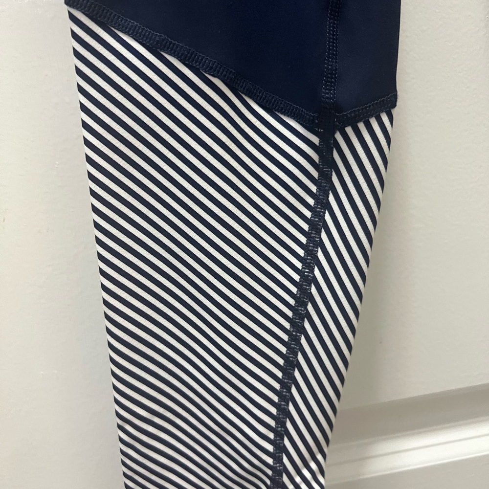 Southern Tide athletic pants size S. - Picture 2 of 5
